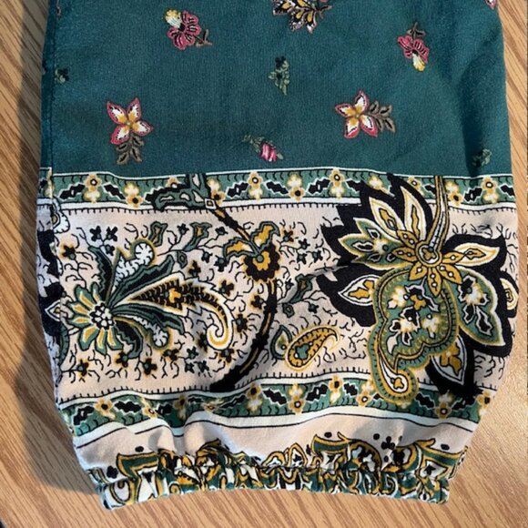 Fig and Flower Green Multicolor Mixed Print Popover Top - Size L - Picture 2 of 11